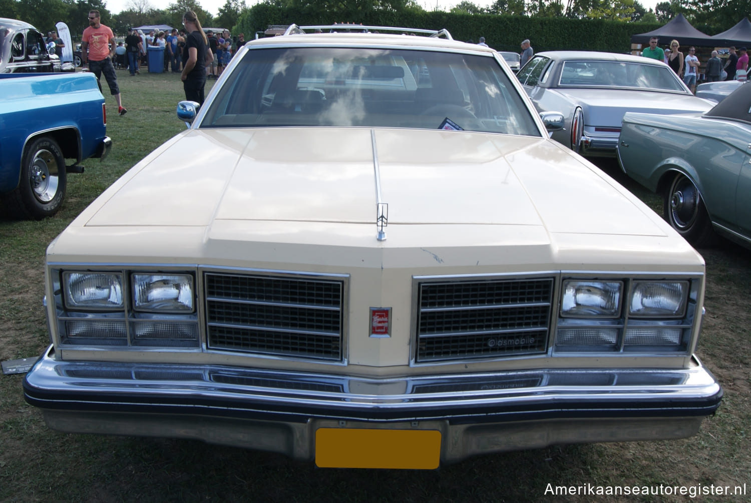 Oldsmobile Custom Cruiser uit 1978